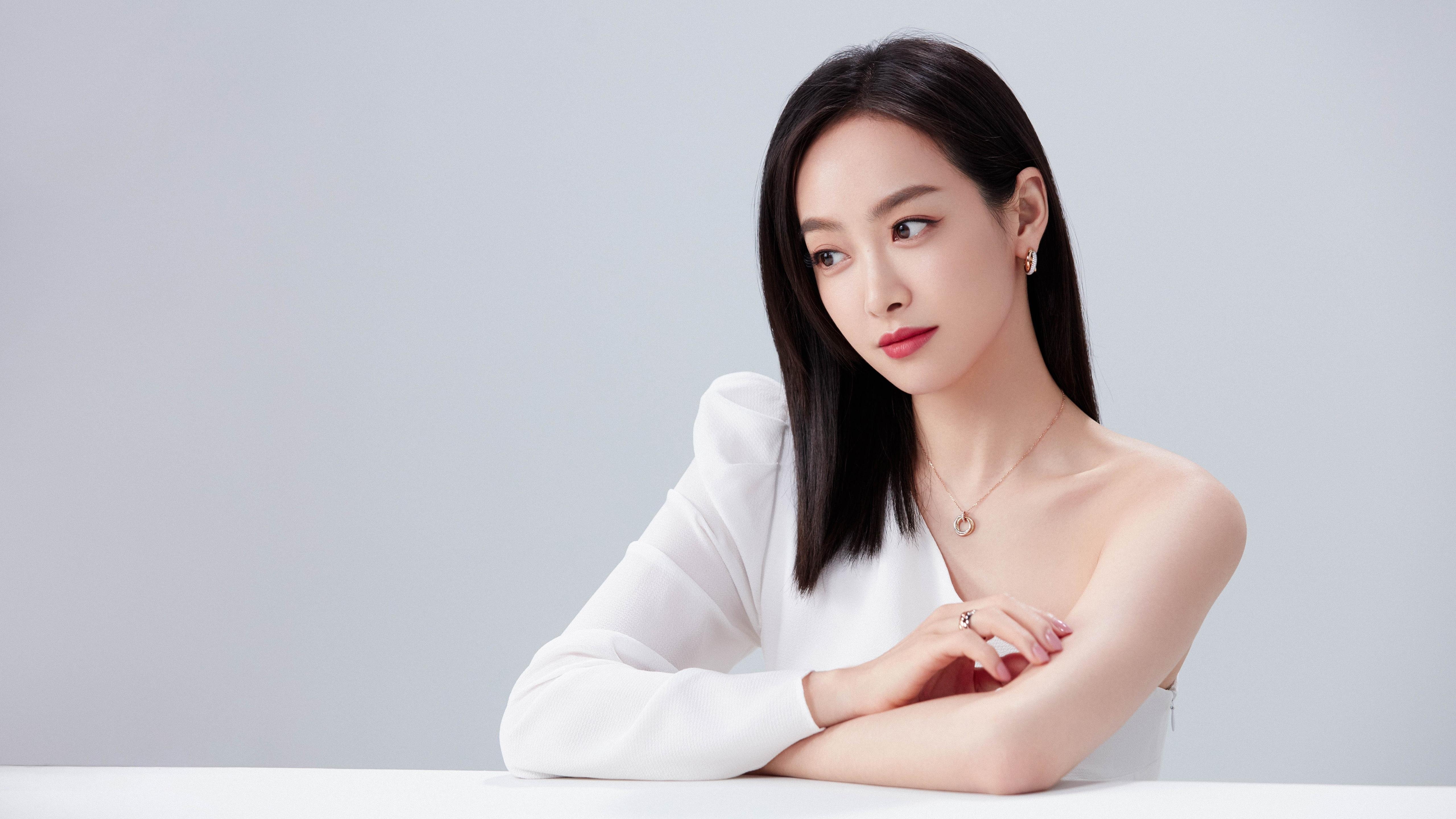 布莱克本高位压迫成效显著，蓝白军团冲击升级，布莱克本ds
